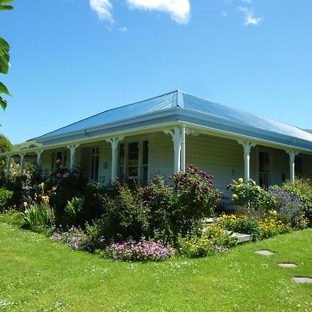 Halfmoon Cottage Akaroa Exterior photo