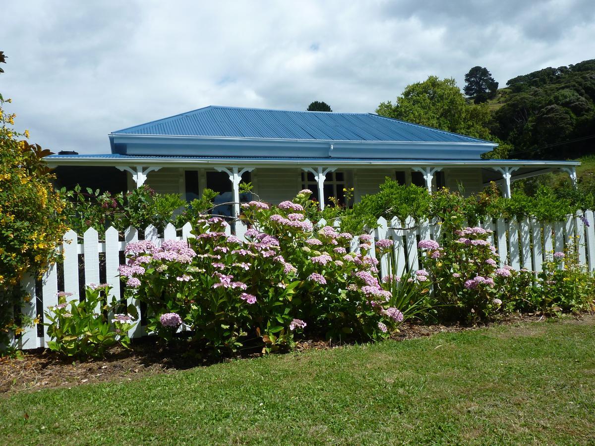 Halfmoon Cottage Akaroa Exterior photo