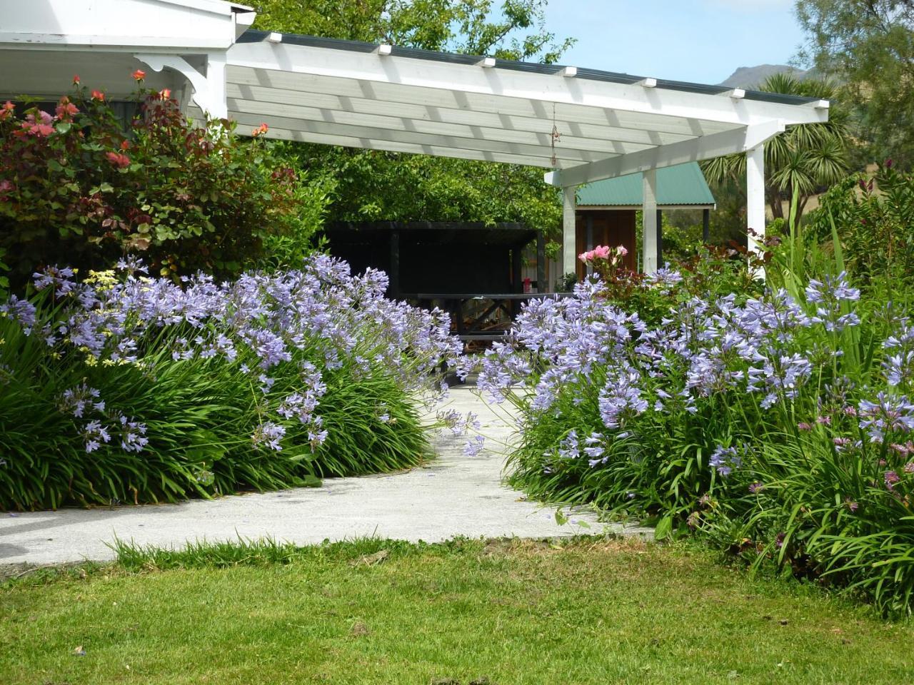 Halfmoon Cottage Akaroa Exterior photo